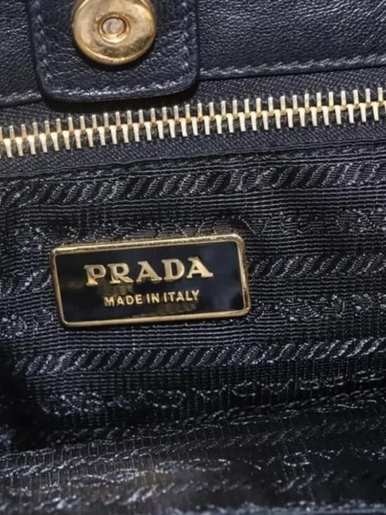 PRADA Hand Bag Leather Black Gold Auth 168382 - Picture 9 of 16